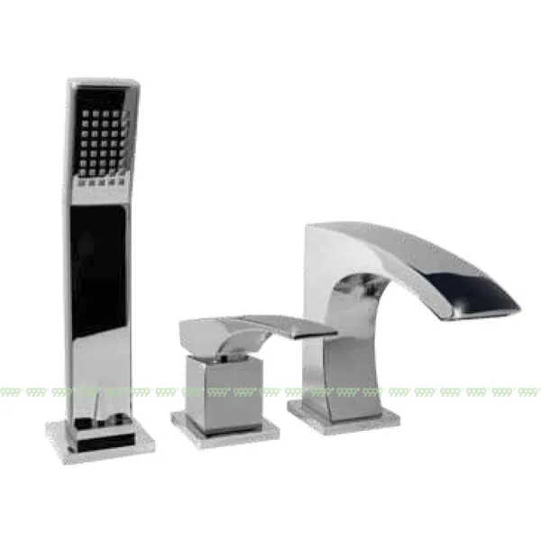 Смеситель для ванны Ahti Garda DM401001